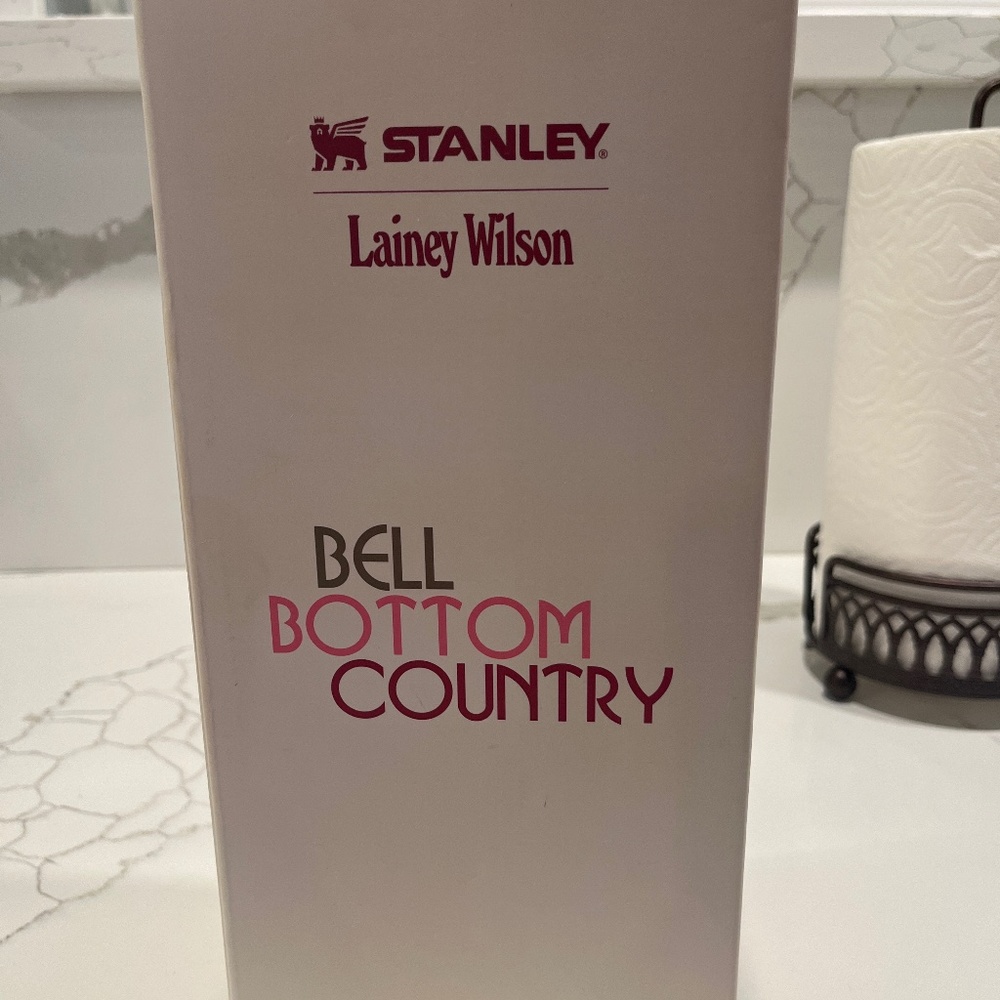 Stanley Lainey Wilson Watermelon Moonshine Bell Bottom Country 40 oz. Cup